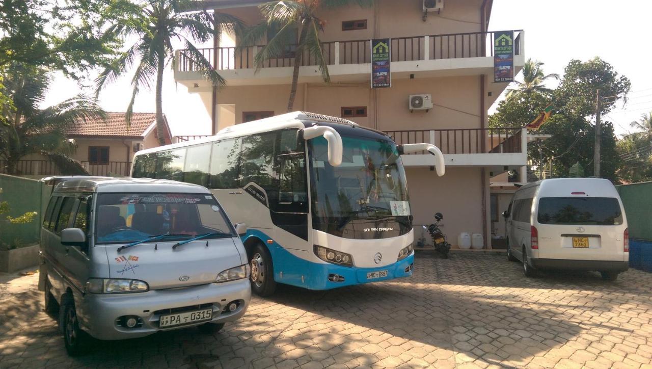 Ronny Cottage Negombo Exterior foto